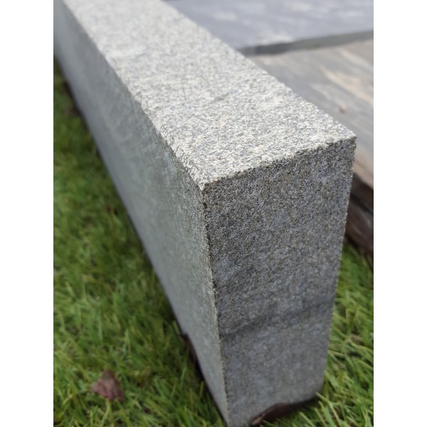 Põletatud graniidist äärekivi, 100 × 15 × 5 cm, tk
