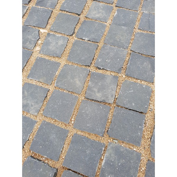 Basaltklotsid, ~10 × 10 × 5, kg (Bigbag > 1 t 400 €/t)